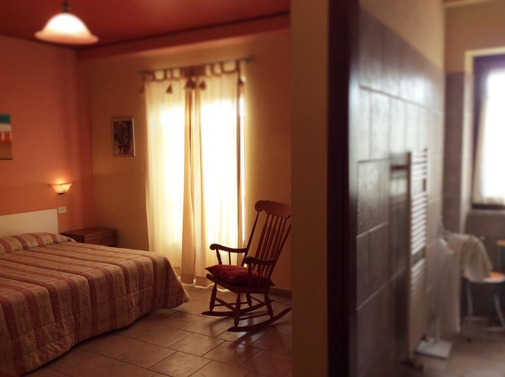 Agriturismo La Mussia Castelnuovo  エクステリア 写真